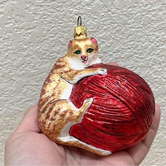 Vintage Gold Cat Playing Red Ball of Yarn Hand Blown Glass Christmas Ornament - Picture 2 of 12